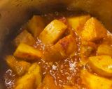 A picture of step 3 of Prawns Mango Curry.