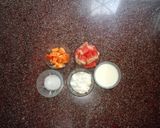 A picture of step 1 of Melon Papaya Smoothie.