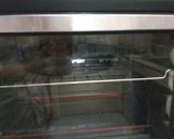 Foto langkah ke 5 dari resep Pizza Oven Empuk Dengan Crust Garing.