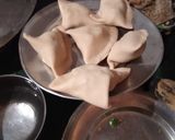 मटर लौकी समोसा (Matar lauki samosa recipe in hindi) रेसिपी चरण 5 फोटो