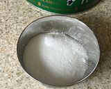 A picture of step 1 of Caramelised rice and vermicelli pudding.