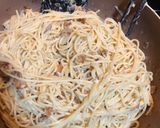 Hình bước làm 3 của món Mì Ý Carbonara - sốt kem và thịt heo hun khói Joselito