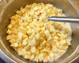 Foto del paso 10 de la receta: Bizcocho de nata, manzanas y pasas al ron