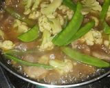 Foto langkah ke 5 dari resep Cah kembang kol baso.
