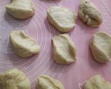 Foto langkah ke 4 dari resep Roti goreng cream moka meises.
