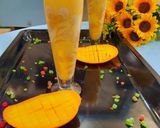 A picture of step 3 of Mango shake.
