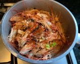 Foto del paso 2 de la receta: Linguini de Semolino con salsa de langostinos