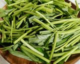 92辣炒空心菜/快速便當菜的食譜步驟1照片