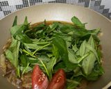 Foto langkah ke 4 dari resep Tumis Kangkung Kilat.