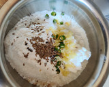 A picture of step 2 of Rava dosa/Semolina dosa.