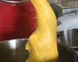 Foto langkah ke 4 dari resep Donat Empuk Labu Orange.