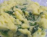 Foto langkah ke 5 dari resep Creamy Mashed Potato with Garlic Spinach.