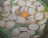 Foto langkah ke 6 dari resep Sop sayur bakso.
