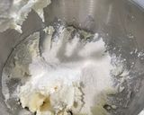 A picture of step 9 of Strawberry Cupcakes 🍓 🧁.