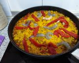 Foto del paso 5 de la receta: Paella con costillas de cerdo y gambas