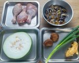 A picture of step 1 of Clam, Winter Melon, and Chicken Soup.