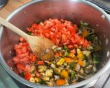 Une image de l'étape 22 de Soupe de lentilles aux tomates, poivrons et bouillon de gambas.