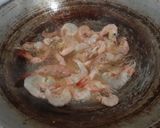Foto langkah ke 2 dari resep Tumis Udang Cabai Bawang.