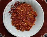 A picture of step 3 of Ranjaka Red chilli chutney.