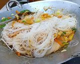 Gambar langkah 4 resipi Bihun goreng.