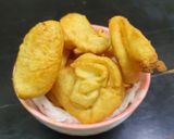 Gambar langkah 4 resipi Cucur susu.