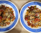 Foto del paso 8 de la receta: Spaghetti con Trigueros, Tomates Cherry, Aceitunas Verdes y Panceta al Pesto de Hierbas Provenzales