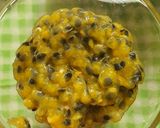 Foto langkah ke 4 dari resep Es Buah Tropical (Apel Nanas Markisa Anggur Sirup Terong Belanda).
