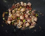 Foto langkah ke 3 dari resep Cumi Asin Sambal Matah.