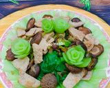 Hình bước làm 5 của món Cải thìa sốt nấm đông cô và sườn gà chay