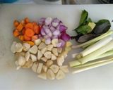 Foto langkah ke 2 dari resep Soto ayam santan.