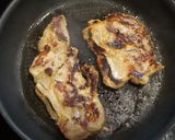 รูปขั้นตอนการทำที่ 4 ของ หมูกระเทียม สูตรแม่สอนมา (ลำเอียงว่า) อร่อยที่สุดในโลก