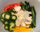 A picture of step 3 of Spicy chile lime fajitas.