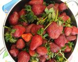 عکس مرحله 1 از دستور مربای توت فرنگی