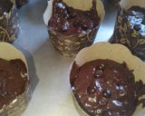 Foto langkah ke 4 dari resep Triple Choco Muffin (cuma diaduk aduk saja).