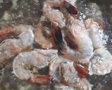 Foto langkah ke 3 dari resep Sup Udang Galah.
