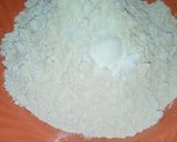 A picture of step 3 of Easy Doughnuts.