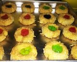 Foto langkah ke 7 dari resep Thumprint cookies selai, Super mudah.