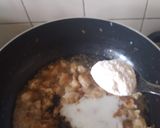 A picture of step 4 of Green Singaporiean Rice.