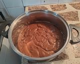 Foto del paso 6 de la receta: Torta de chocolate rellena de doble cremas