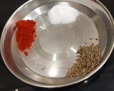 A picture of step 1 of Peanut Chutney.