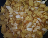 Foto del paso 5 de la receta: Tortilla de papa rellena 🥔🥔🥚🥚🥔🥔