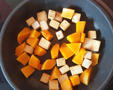 Foto del paso 4 de la receta: Ensalada templada y otoñal de tofu
