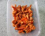 Foto langkah ke 4 dari resep Nasi Bakar Ayam Suwir Simpel Ekonomis.