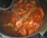 A picture of step 5 of Bhindi gosht.
