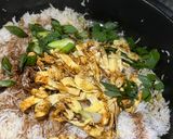 Foto langkah ke 5 dari resep Nasi goreng ikan bilis.