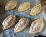 Foto del paso 6 de la receta: Pan o torta de aceite con pasas y nueces de Granada