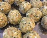 Foto del passaggio 4 della ricetta Pallot cacio e ove (polpette formaggio e uova)
