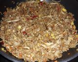 Foto langkah ke 5 dari resep Nasi goreng simpel.