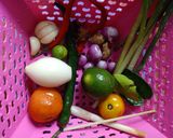 Foto langkah ke 1 dari resep Mamaci Sayur Ikan Asem Seger.