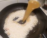 Foto del passaggio 6 della ricetta Risotto alla crema di scampi